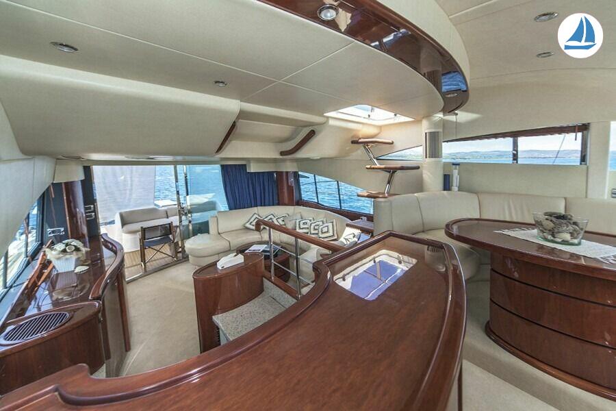 фото Fairline SQUADRON 58 4
