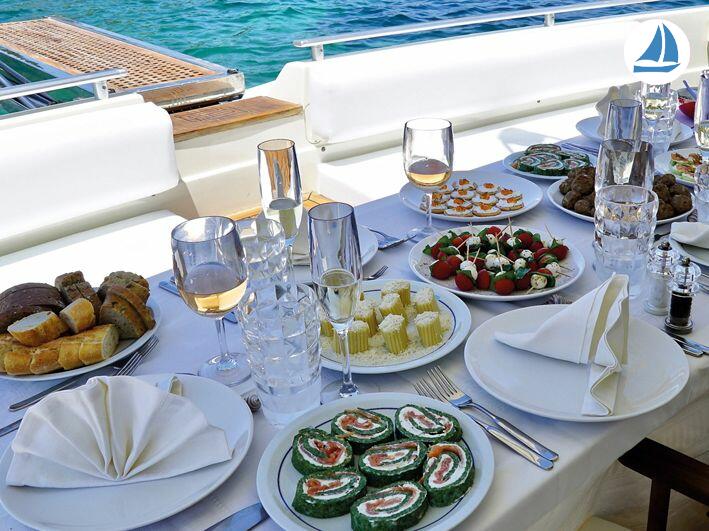 фото Ferretti 175 Fly 9