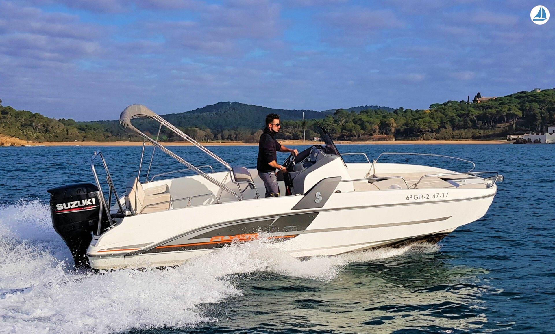 фото Beneteau Flyer 6.6 spacedeck - Calella de Palafrugell 6